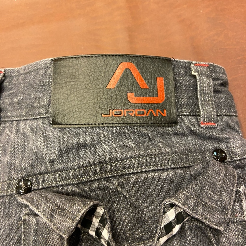 Brand new Air Jordan shorts - Picture 4 of 8